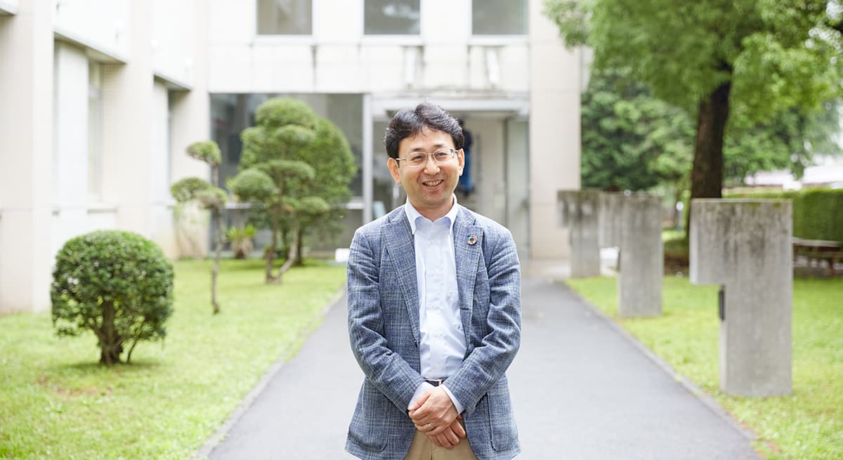 写真:井坂 和一准教授