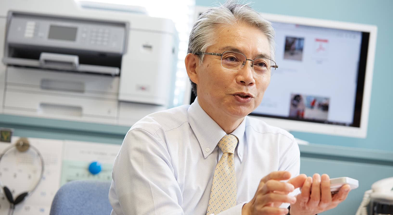 写真:志村 健一教授